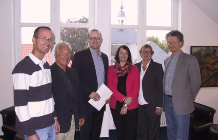 Bild von rechts: Dr. Harald Pöstgens, Dr. Ralf Gerl, Jens Spahn, Sabine Finkmann, Marianne Busch, Dr. Karl Brasse