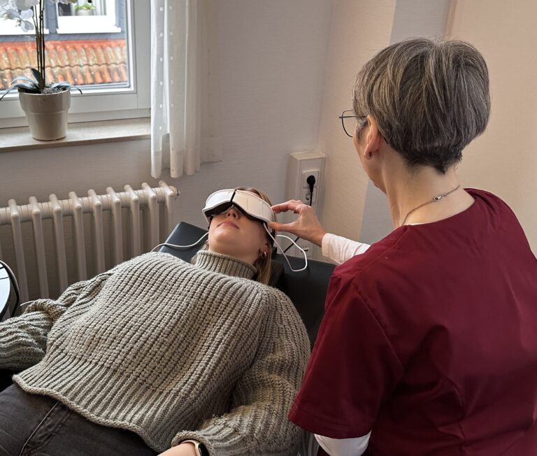 IMG 0860 X e1770734554641 - Trockene Augen - Symptome, Ursachen & Behandlung - Augenärzte Gerl & Kollegen