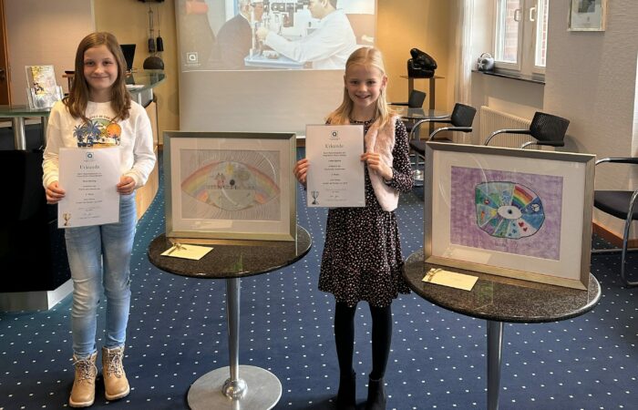 3 4 Klasse rotated e1701086516670 - Preisverleihung Malwettbewerb 2023 - Augenärzte Gerl & Kollegen