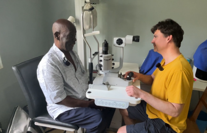 Unbenannt e1716793311106 - Uganda Eye-Camp 3.0 | begeisterte Rückmeldung von einem Patienten - Augenärzte Gerl & Kollegen