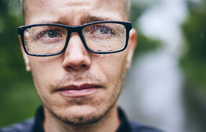AdobeStock 268867764 - IT´S RAINING | Sehen ohne Brille - jetzt sorgenfrei scharf sehen - Augenärzte Gerl & Kollegen