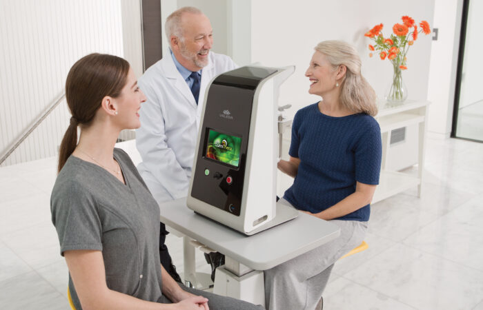 CONSULT - Neu in der AMD-Behandlung | Valeda™ Lichttherapiesystem - Augenärzte Gerl & Kollegen