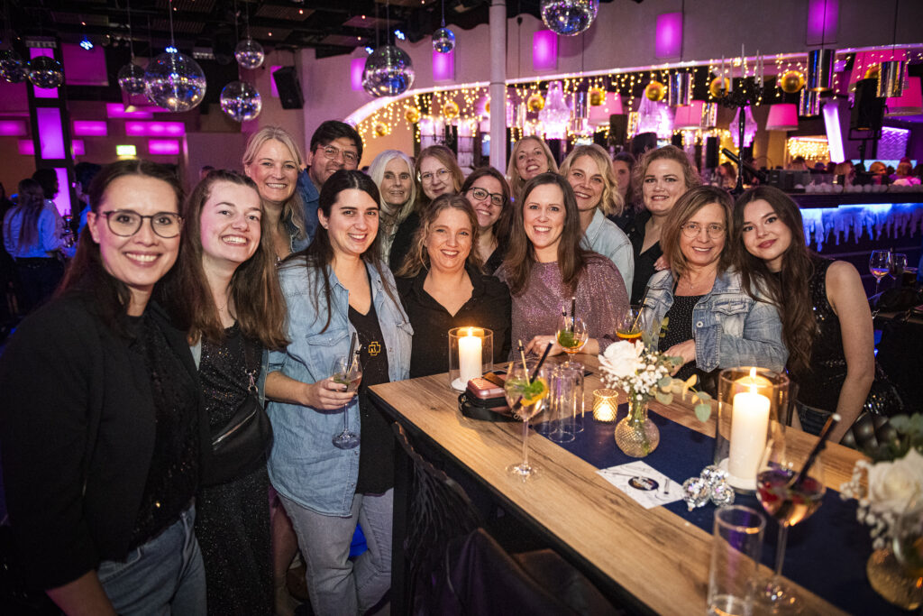 CBE3137 - Denim & Diamonds | Weihnachtsfeier 2025 - Augenärzte Gerl & Kollegen